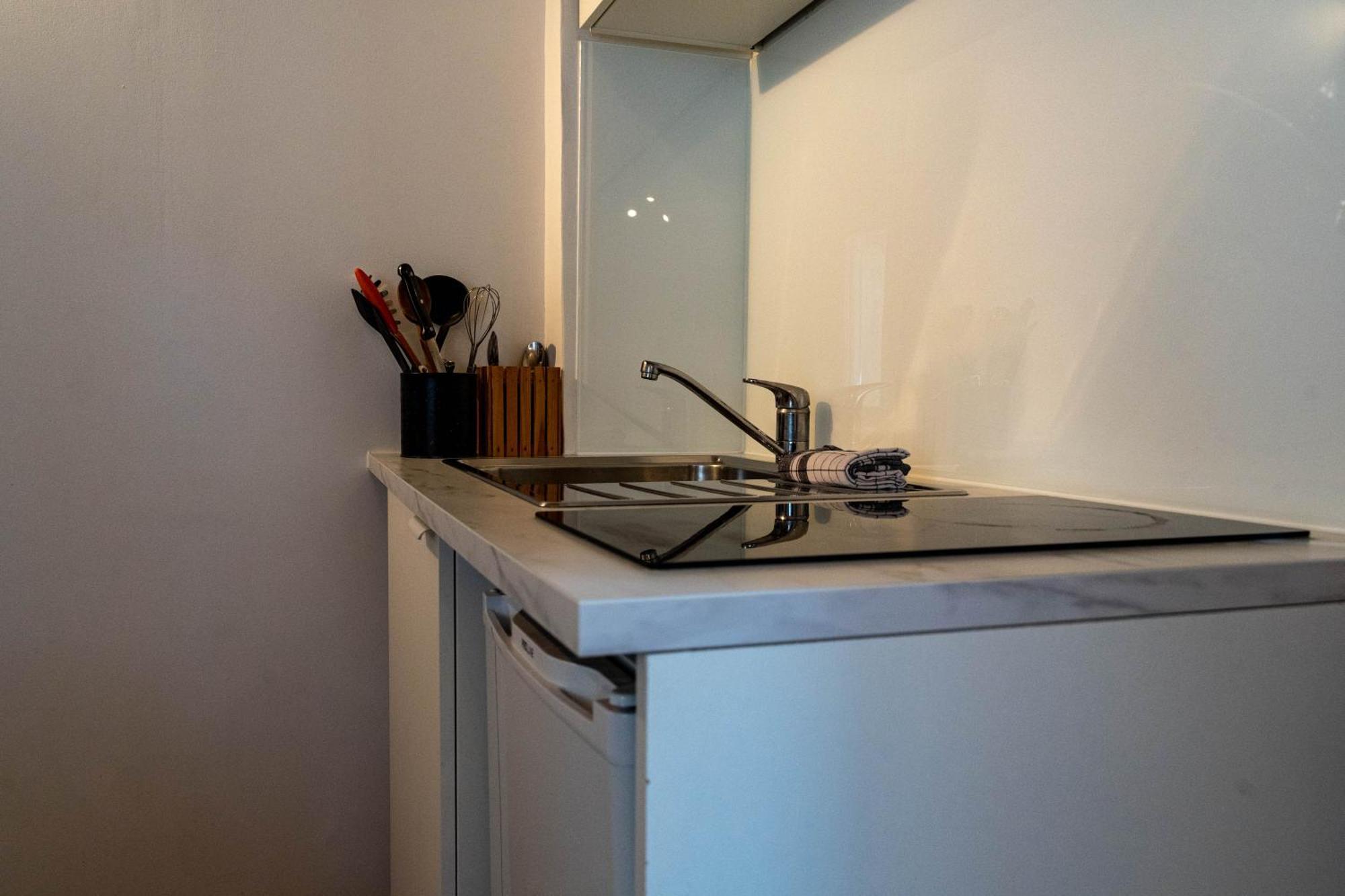 A L'Ombre Des Papes Apartment อาวีญง ภายนอก รูปภาพ